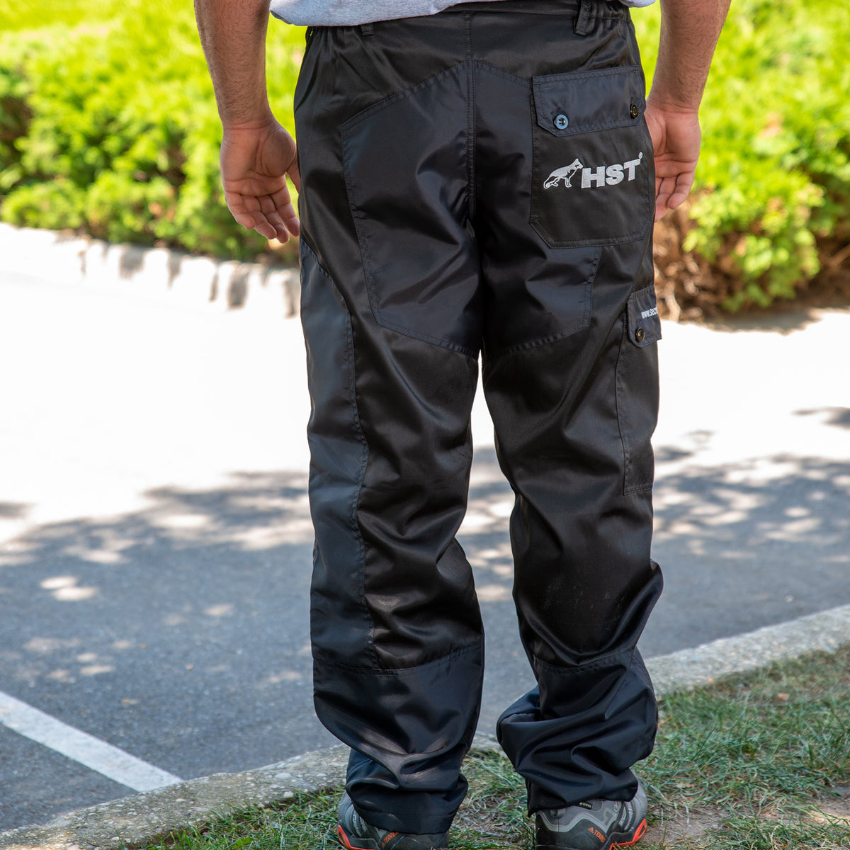 HST Perfekt Dog Training Handler Pants Features Synthetic zones in